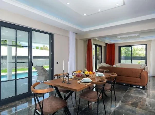 Villa Secil Φετιγιέ 0*,